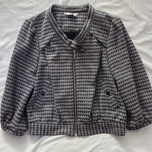 To The Max Bouclé Houndstooth Cropped Moto Jacket Medium